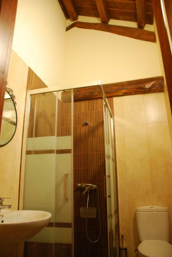 Appartamento Isabel Artemis Es San Tirso de Abres Esterno foto